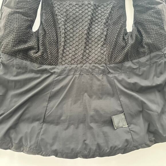 Lululemon Sleet Street Vest Black Size 4 Goose Down Puffer Winter Ski - Picture 8 of 12